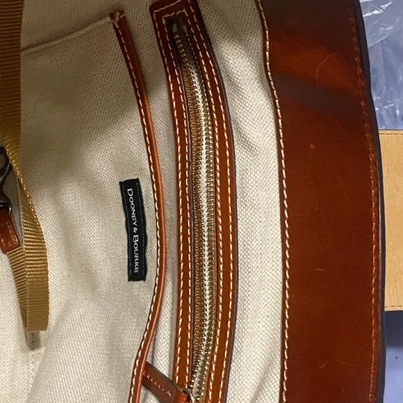 EUC Dooney & Bourke Pebble Grain Lg Black 30 Sac Hobo Shoulder Bag - Picture 10 of 12